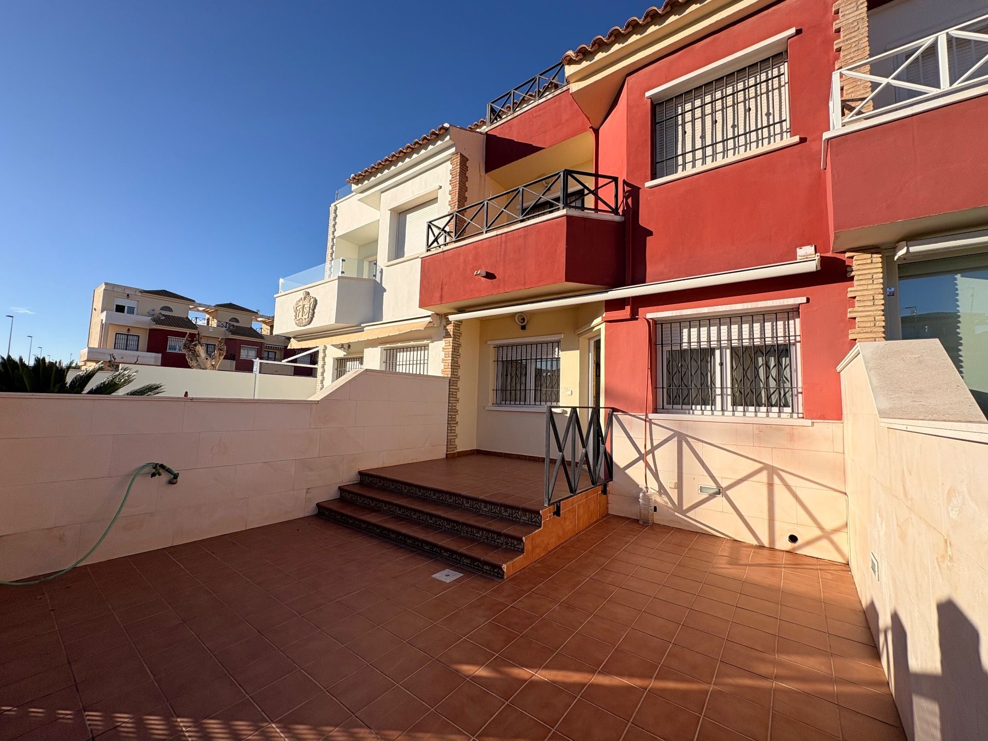 Exterior view of Single-family semi-detached to rent in Pilar de la Horadada  with Air Conditioner, Heating and Private garden