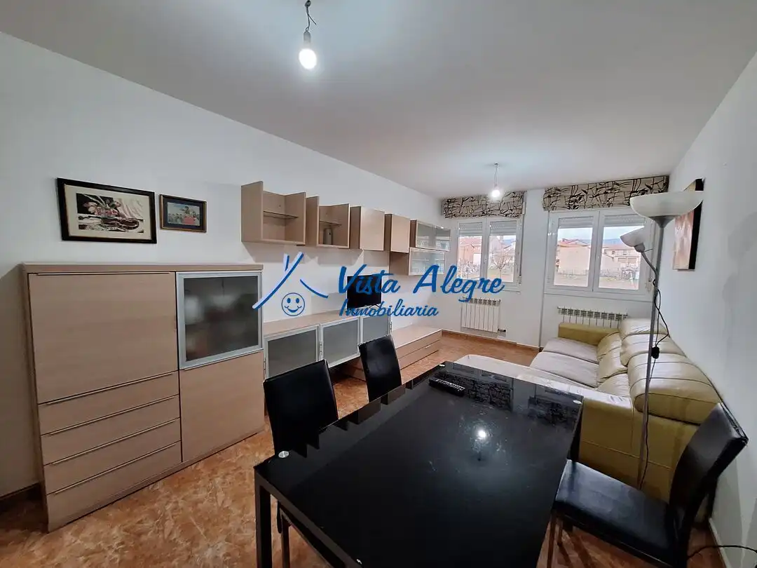 Sala de estar de Piso en venta en Anguciana con Calefacción, Trastero y Piscina