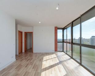 Dormitori de Apartament en venda en Sabadell amb Aire condicionat i Parquet