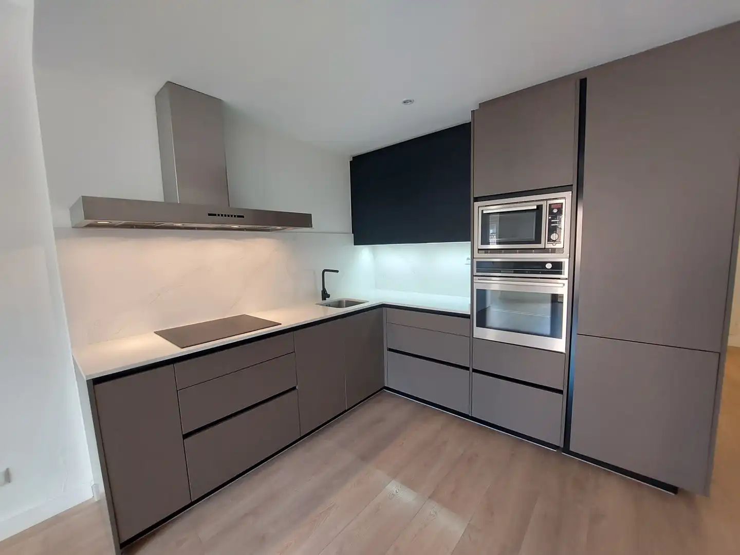 Flat with terrace to rent in Carrer de Ferran Puig, imagen 6