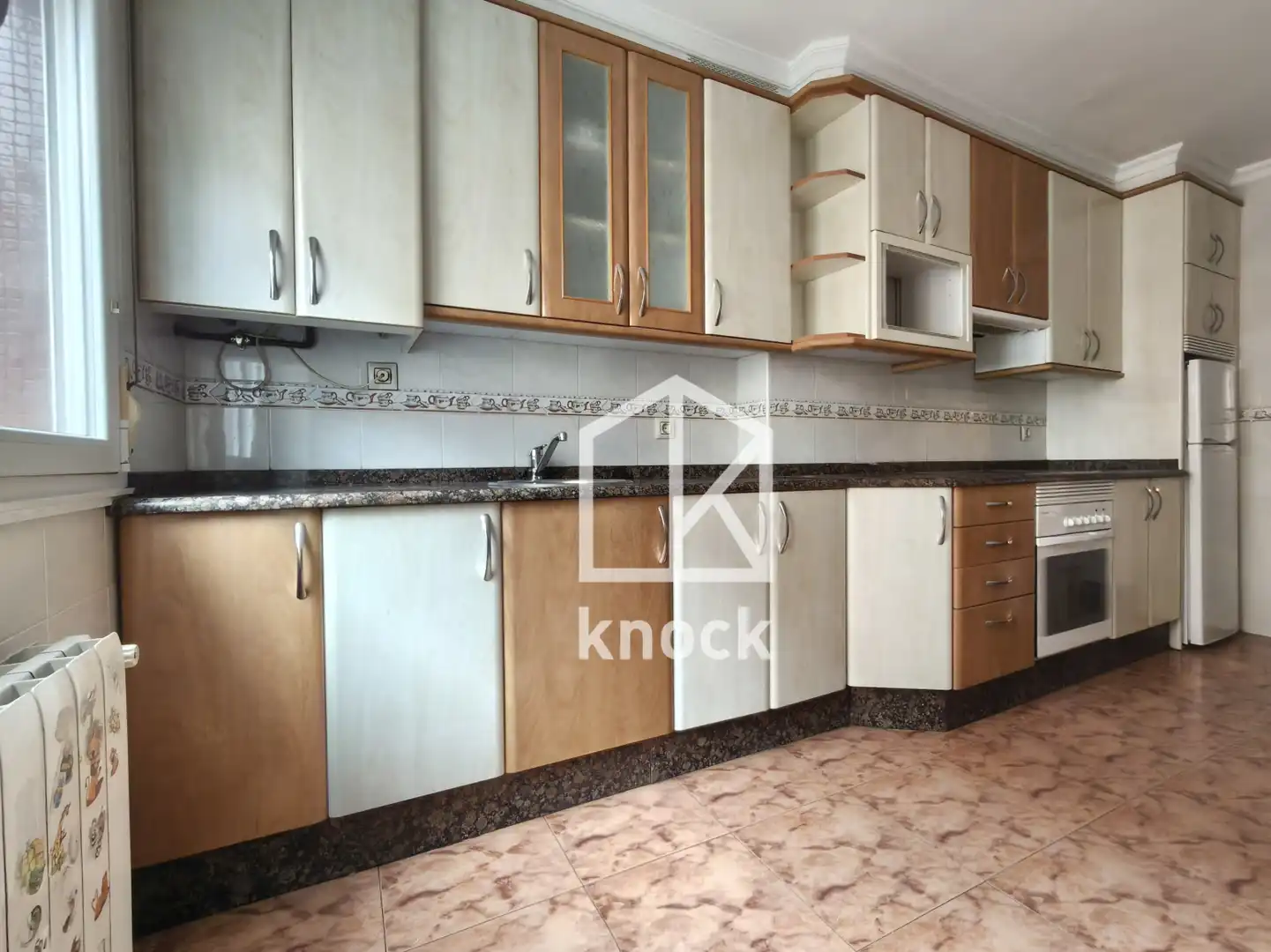 Kitchen of Flat for sale in Gijón   with Heating
