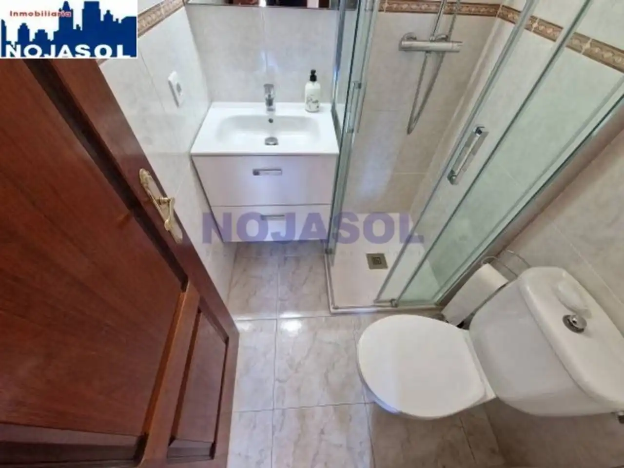 Flat with terrace to rent in Avenida Santos Mártires 6, imagen 15