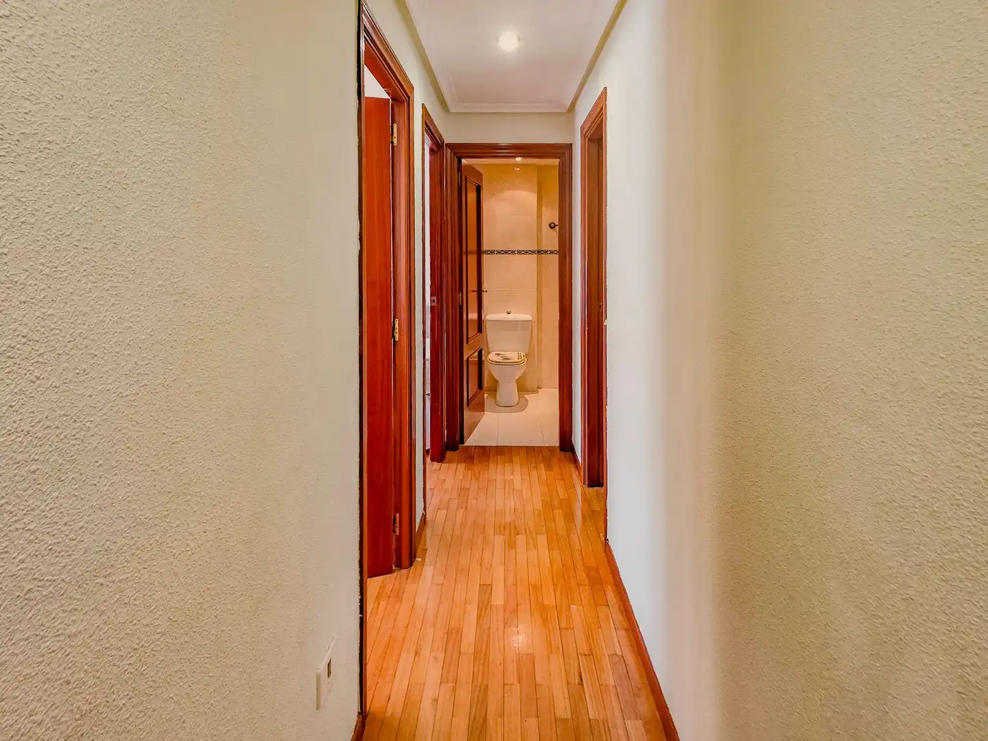 Piso en venta en  Logroño con Calefacción, Trastero y Piscina comunitaria