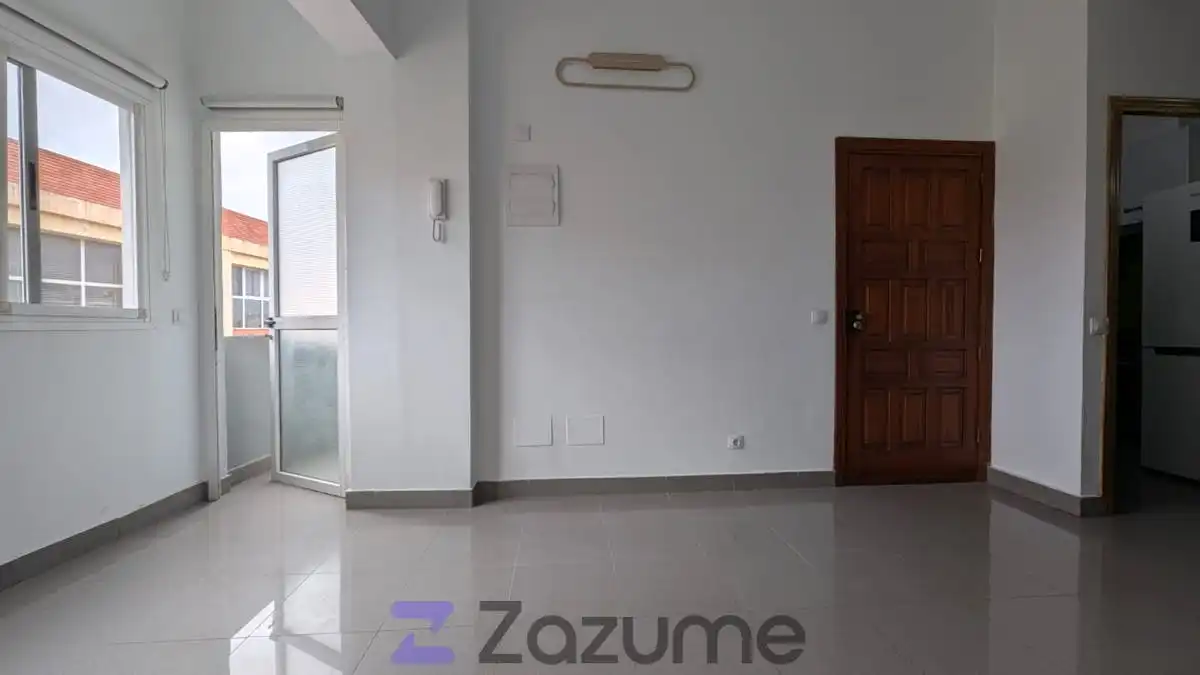 Flat for rent in Las Palmas de Gran Canaria  with Oven, Washing machine and Balcony