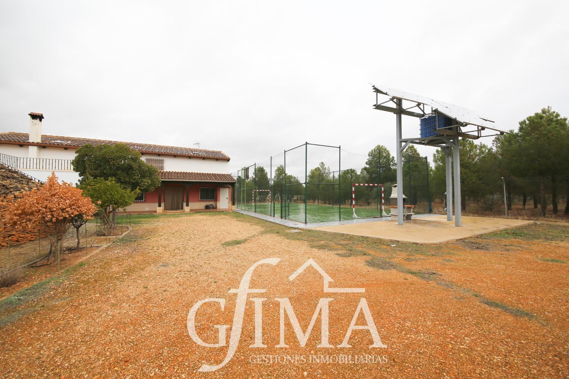 Finca rústica en venta en Tomelloso con Jardín privado y Balcón