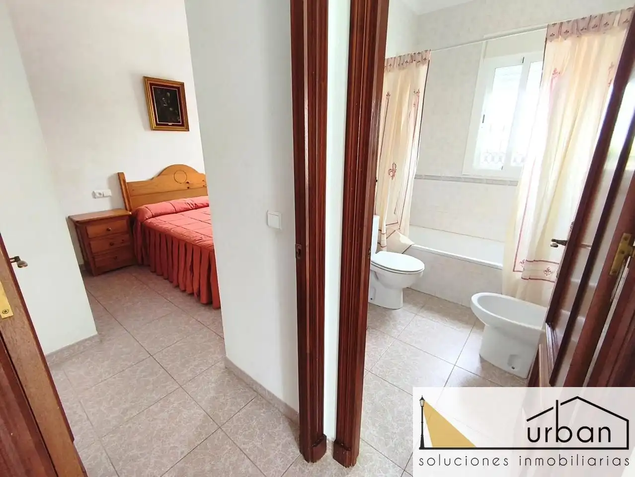Baño de Casa adosada en venta en Chipiona