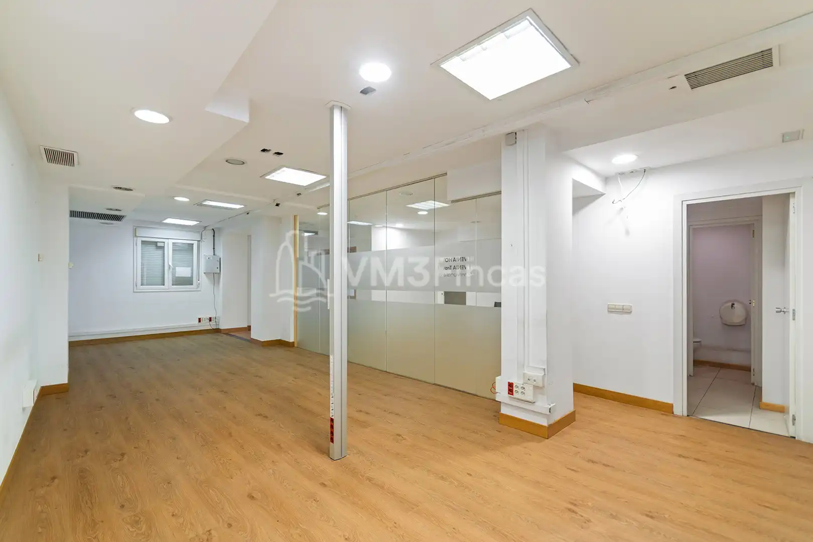 Oficina con terraza en venta en Carrer de Muntaner, imagen 35