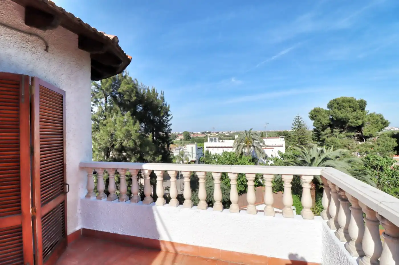 Vista exterior de Casa o xalet en venda en Rocafort amb Calefacció, Jardí privat i Terrassa