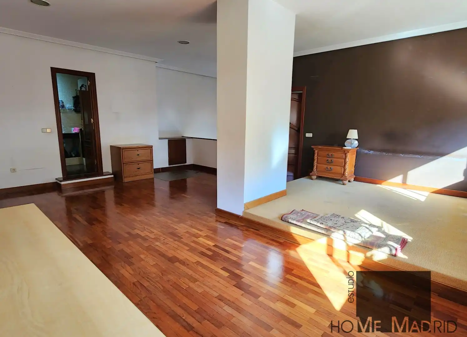 Sala d'estar de Dúplex de lloguer en Madrid amb Aire condicionat i Calefacció