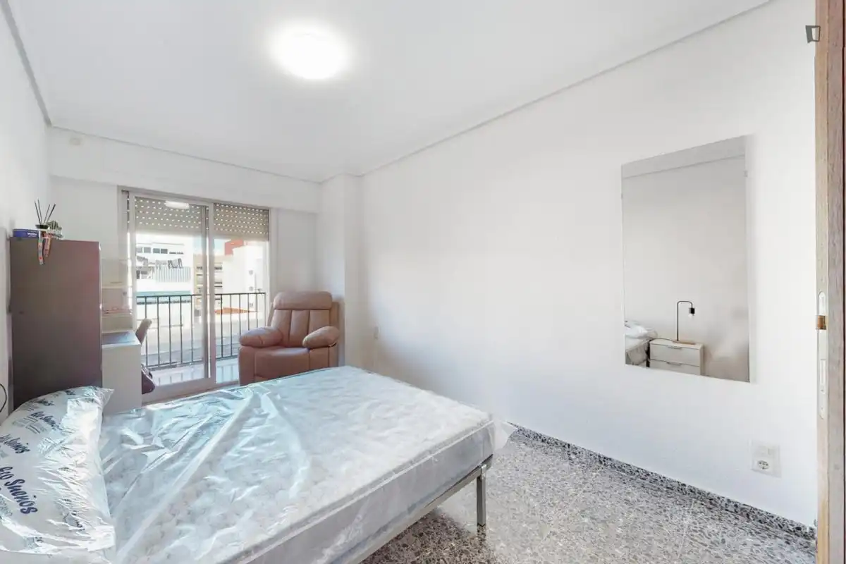 Habitació a Zona Avenida al Vedat