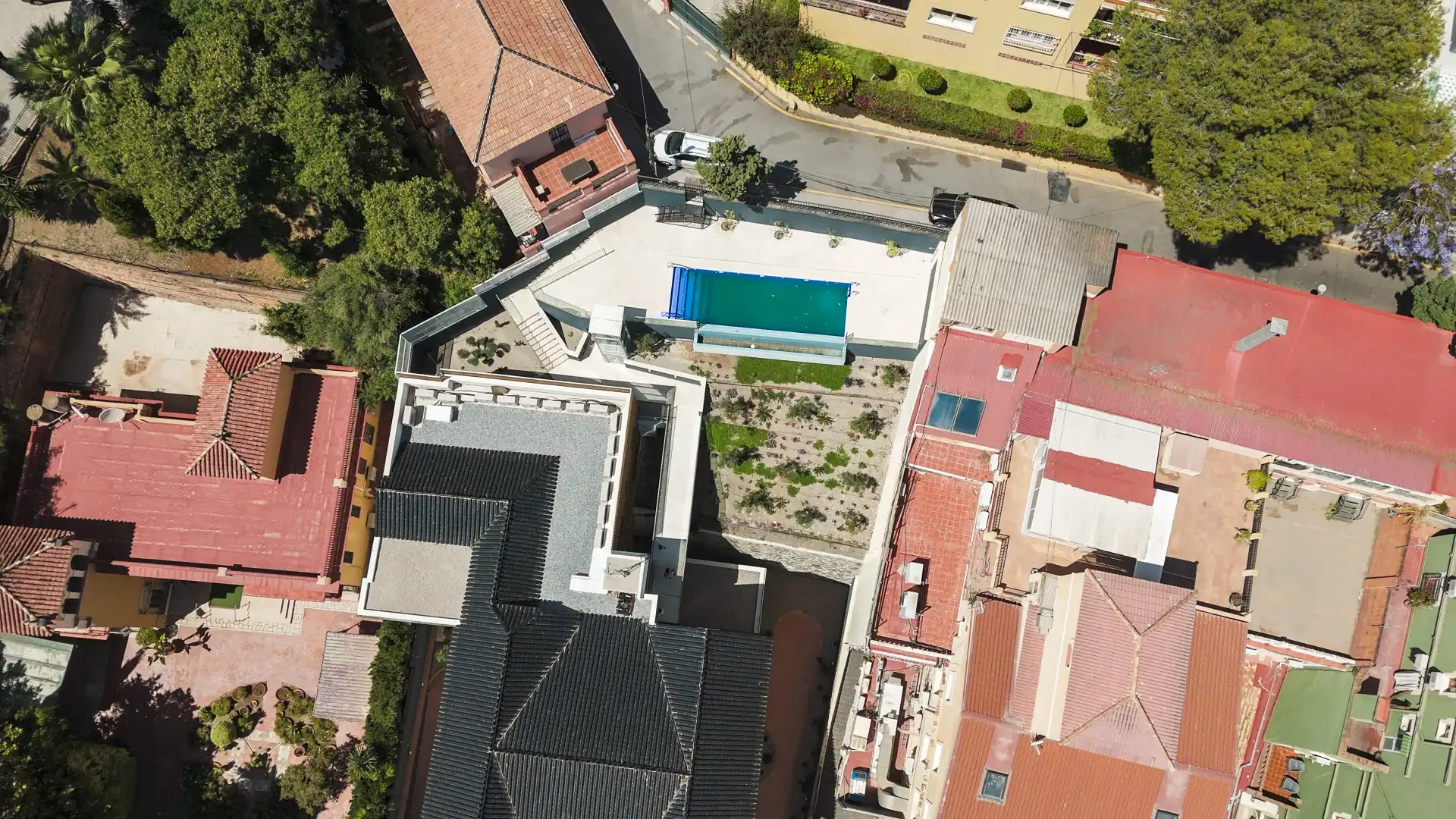 Schwimmbecken von Wohnungen zum Verkauf in Málaga mit Klimaanlage, Schwimmbad und Internet