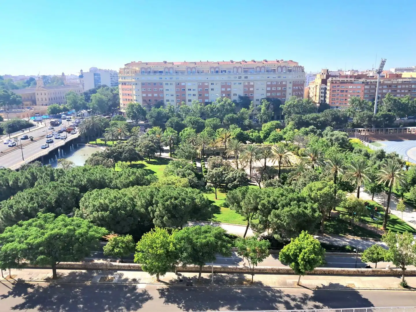 Vista exterior de Pis de lloguer en Valencia amb Aire condicionat, Calefacció i Jardí privat