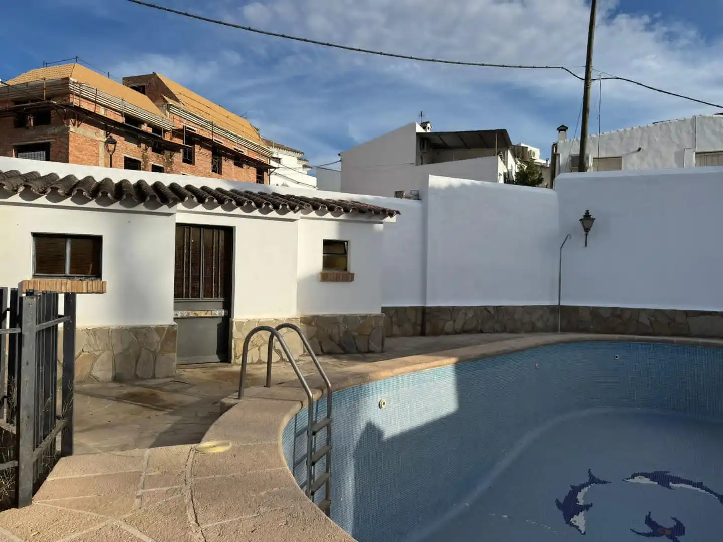 Vista exterior de Casa o xalet en venda en Arriate amb Aire condicionat, Calefacció i Jardí privat