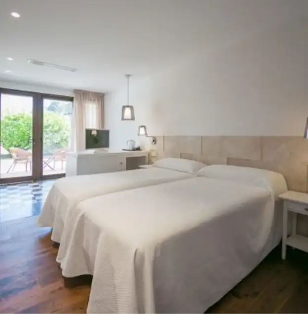 Inmuebles singulares con piscina en venta en Travesía Carretera de Mula 2, imagen 5