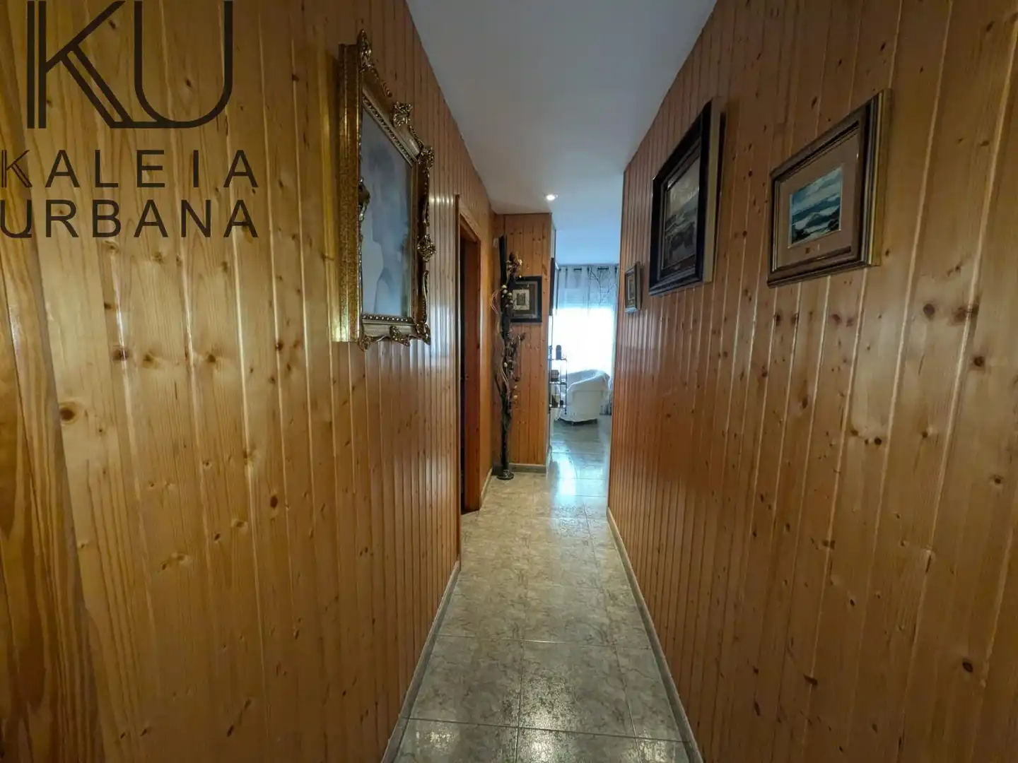Flat for sale in Alicante / Alacant  with Air Conditioner and Furnished