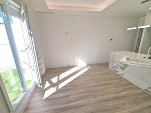Bedroom of Attic for sale in  Madrid Capital  with Air Conditioner, Heating and Parquet flooring