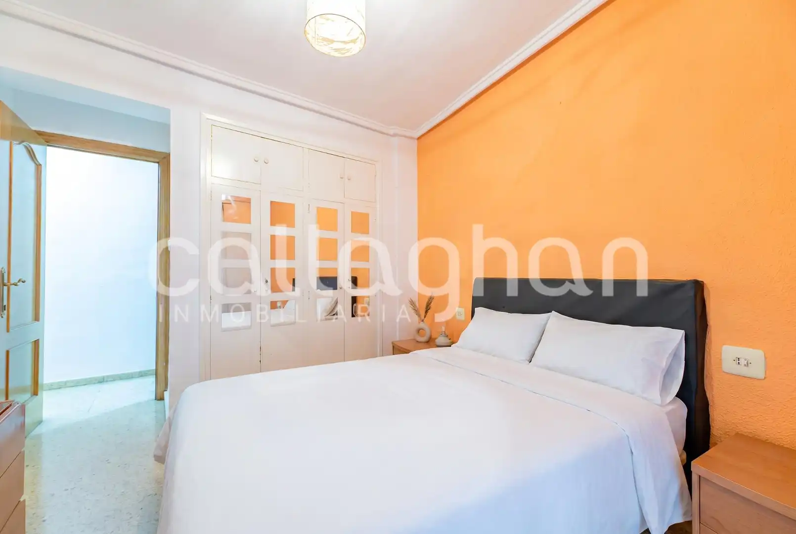 Habitación de Piso en venta en Valencia con Balcón