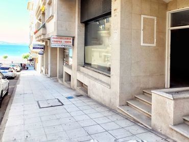 Business premises for sale in Calle Luis Vidal Rocha 3