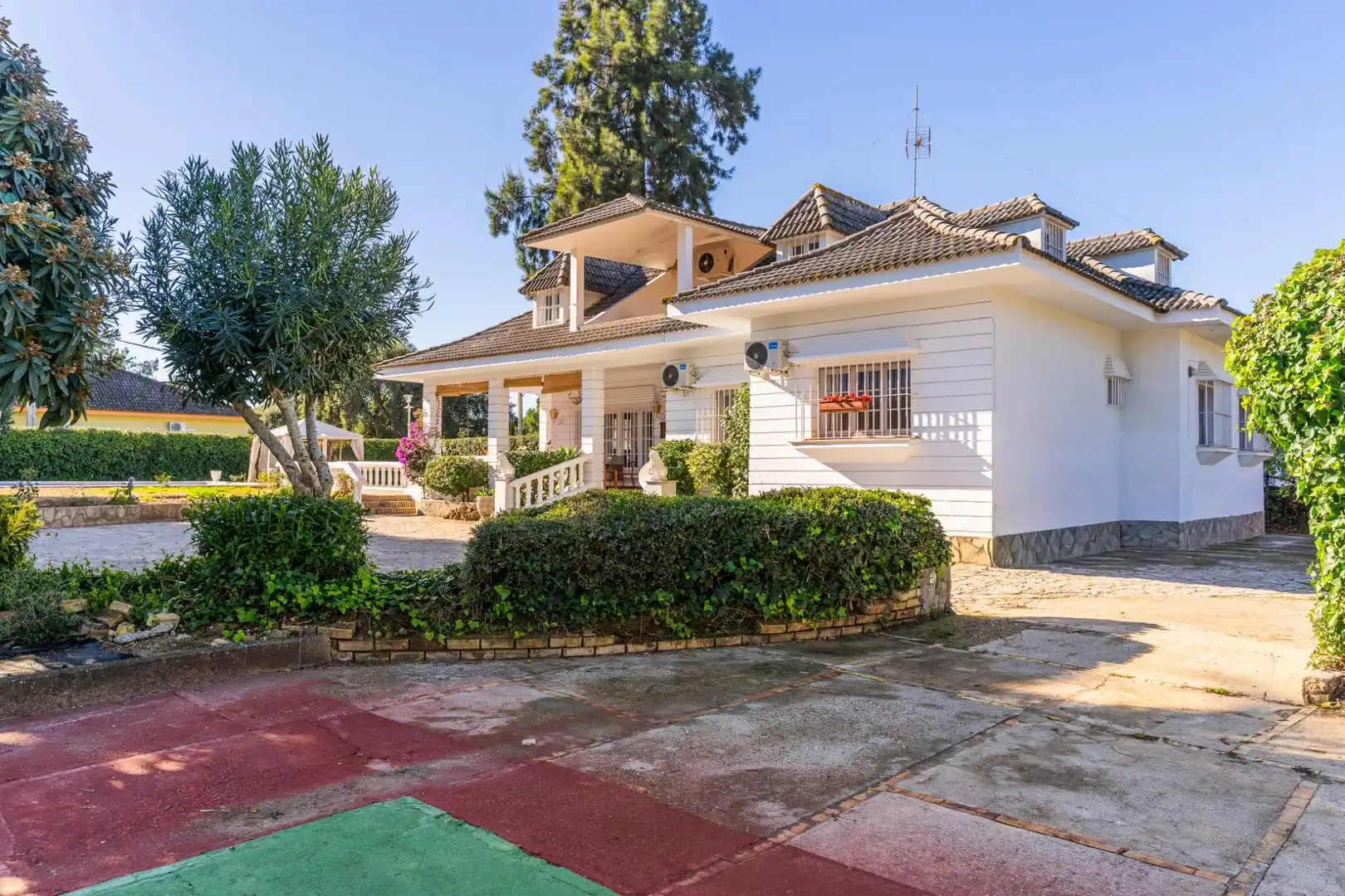 Exterior view of Houses for sale in Jerez de la Frontera  with Private garden, Swimming Pool and Balcony