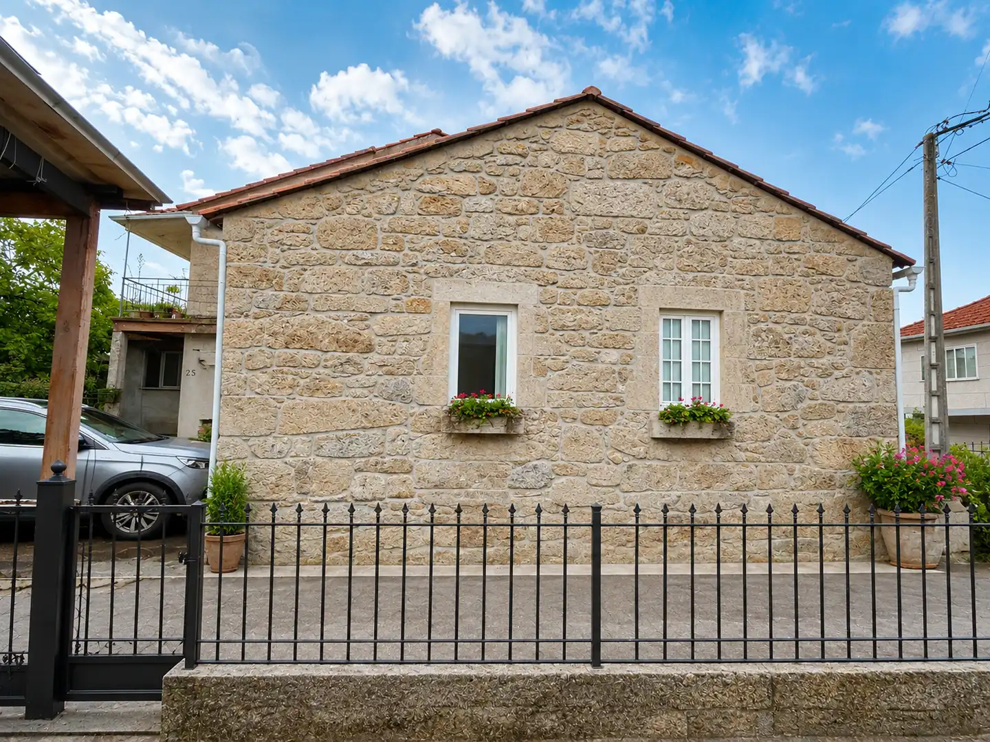 Houses for sale in Crecente