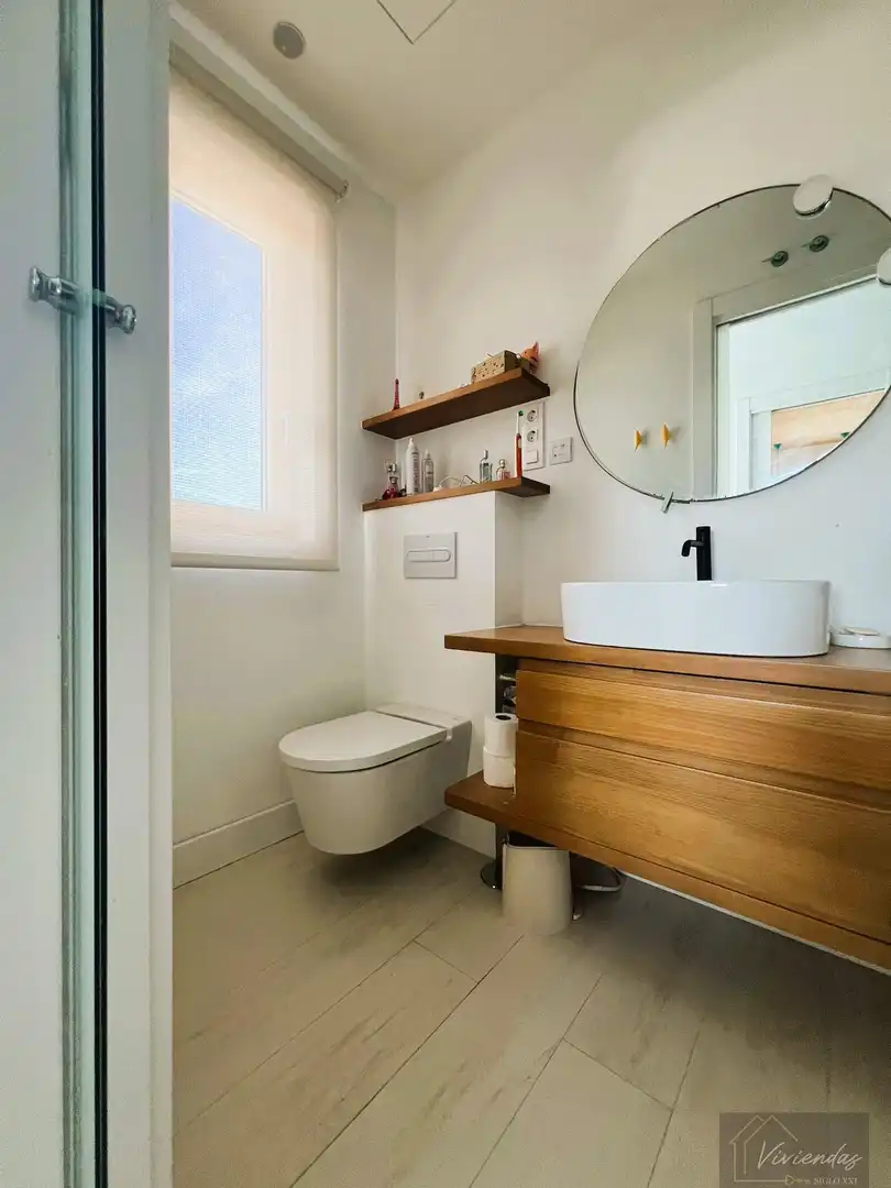Bathroom of Houses for sale in Villanueva de la Cañada  with Heating, Terrace and Balcony