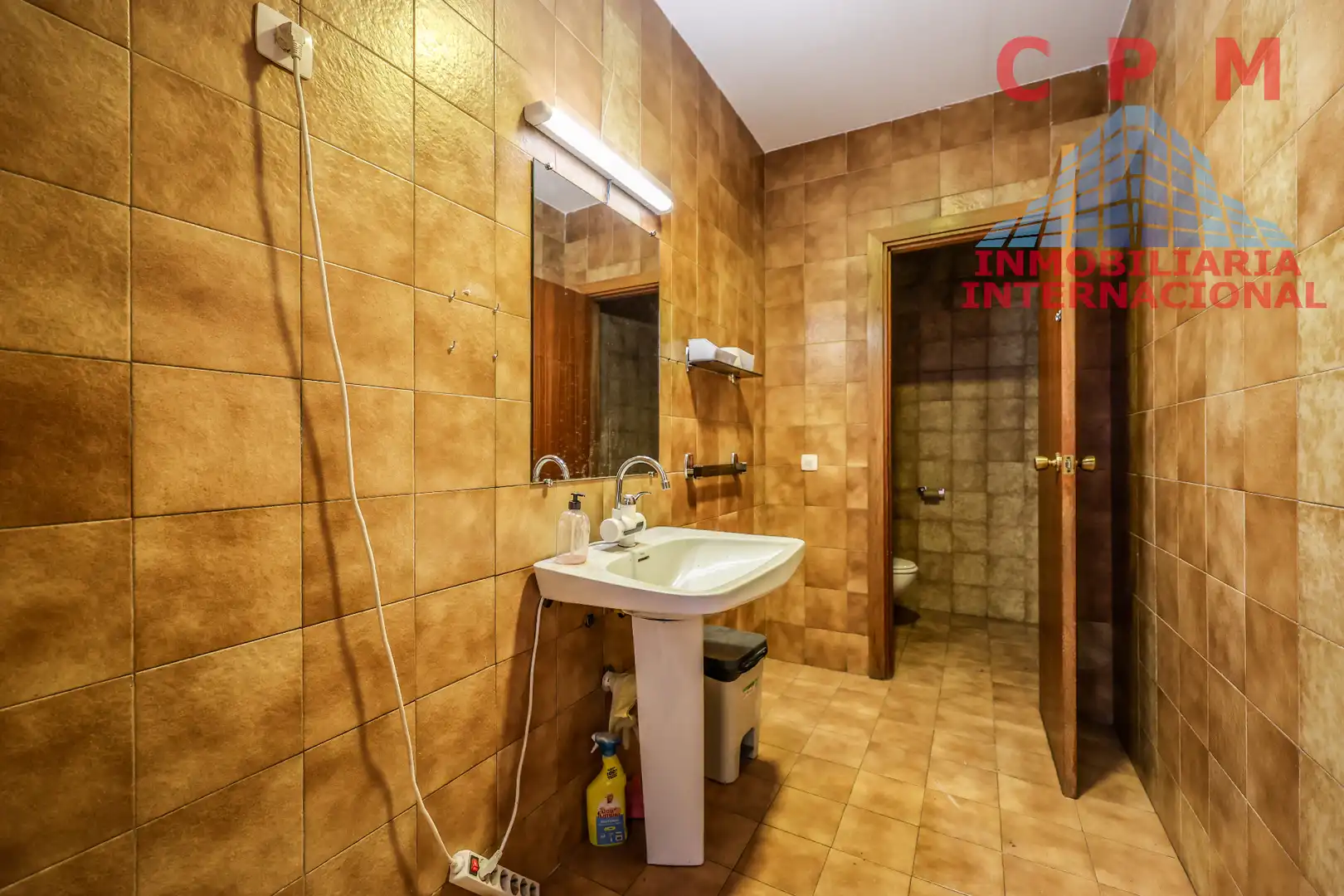 Baño de Nave industrial en venta en Madrid con Calefacción y Alarma