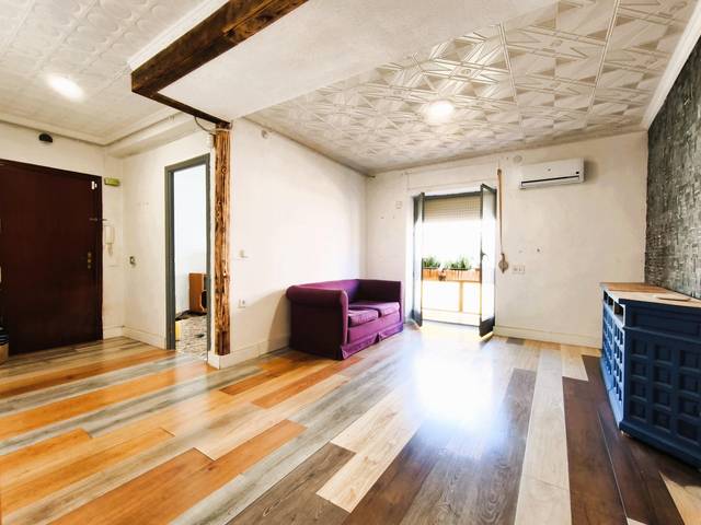 Piso en Venta en Calle PRIMAVERA en Carolinas Altas