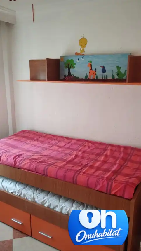 Dormitori de Pis en venda en Huelva amb Aire condicionat, Moblat i Balcó