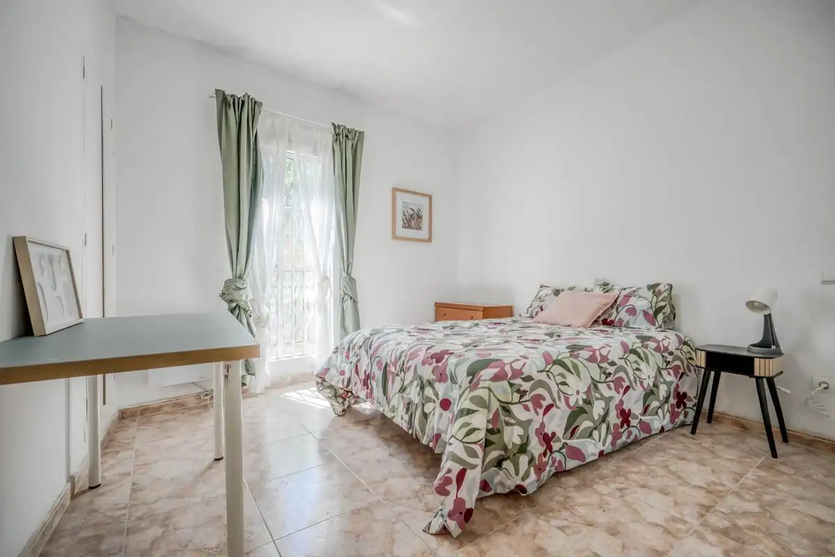 Habitación de Casa adosada en venta en Arganda del Rey con Calefacción y Trastero