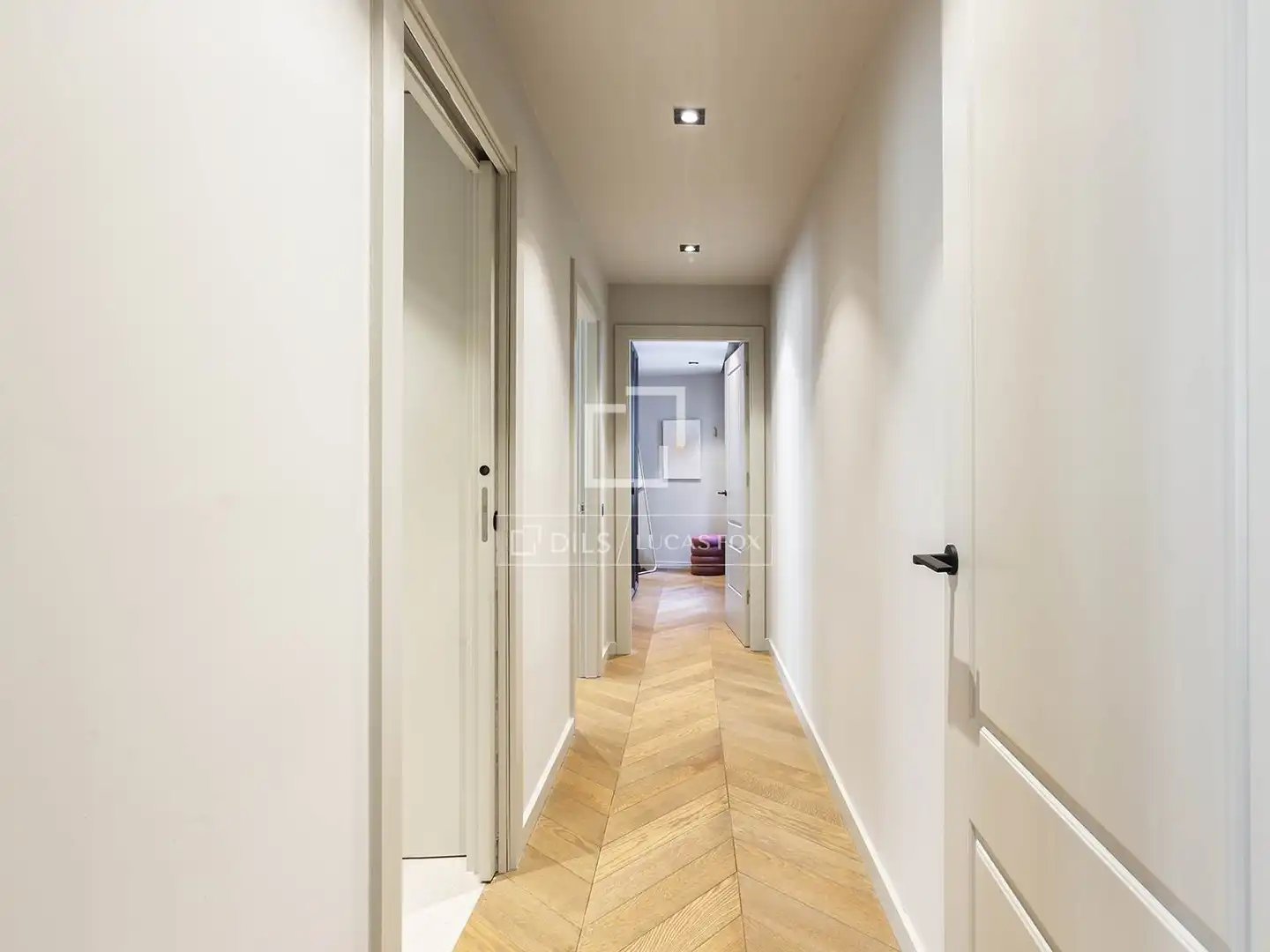 Flat for sale in Barcelona  with Air Conditioner, Heating and Parquet flooring
