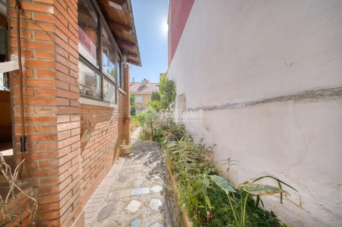 Vista exterior de Casa o xalet en venda en Arroyo de la Encomienda amb Terrassa i Traster