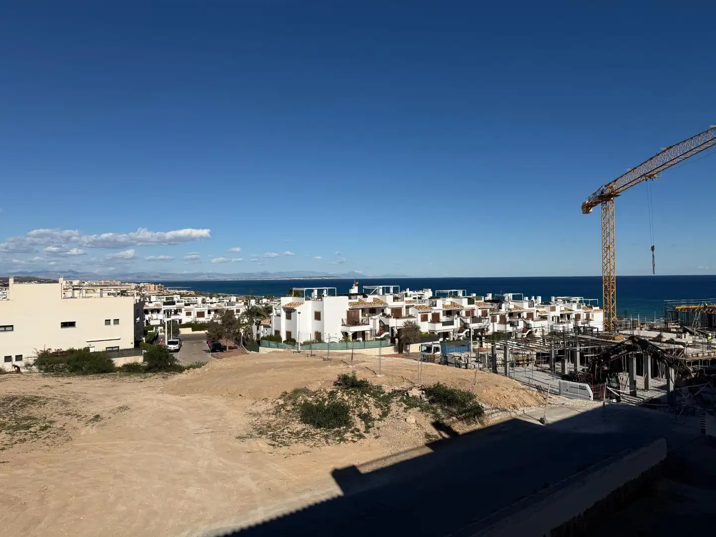 Vista exterior de Casa adosada en venda en Torrevieja amb Aire condicionat, Calefacció i Terrassa