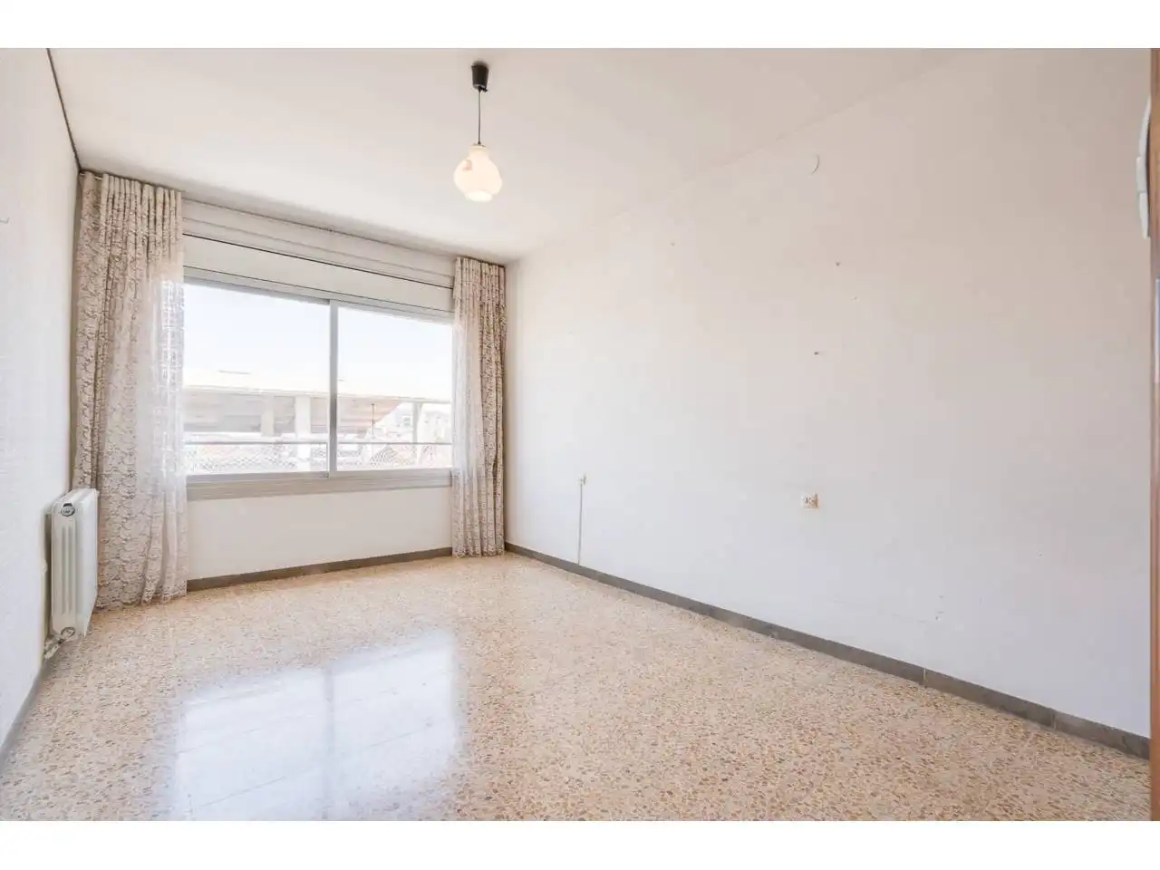 Bedroom of Flat for sale in Terrassa  with Heating and Balcony