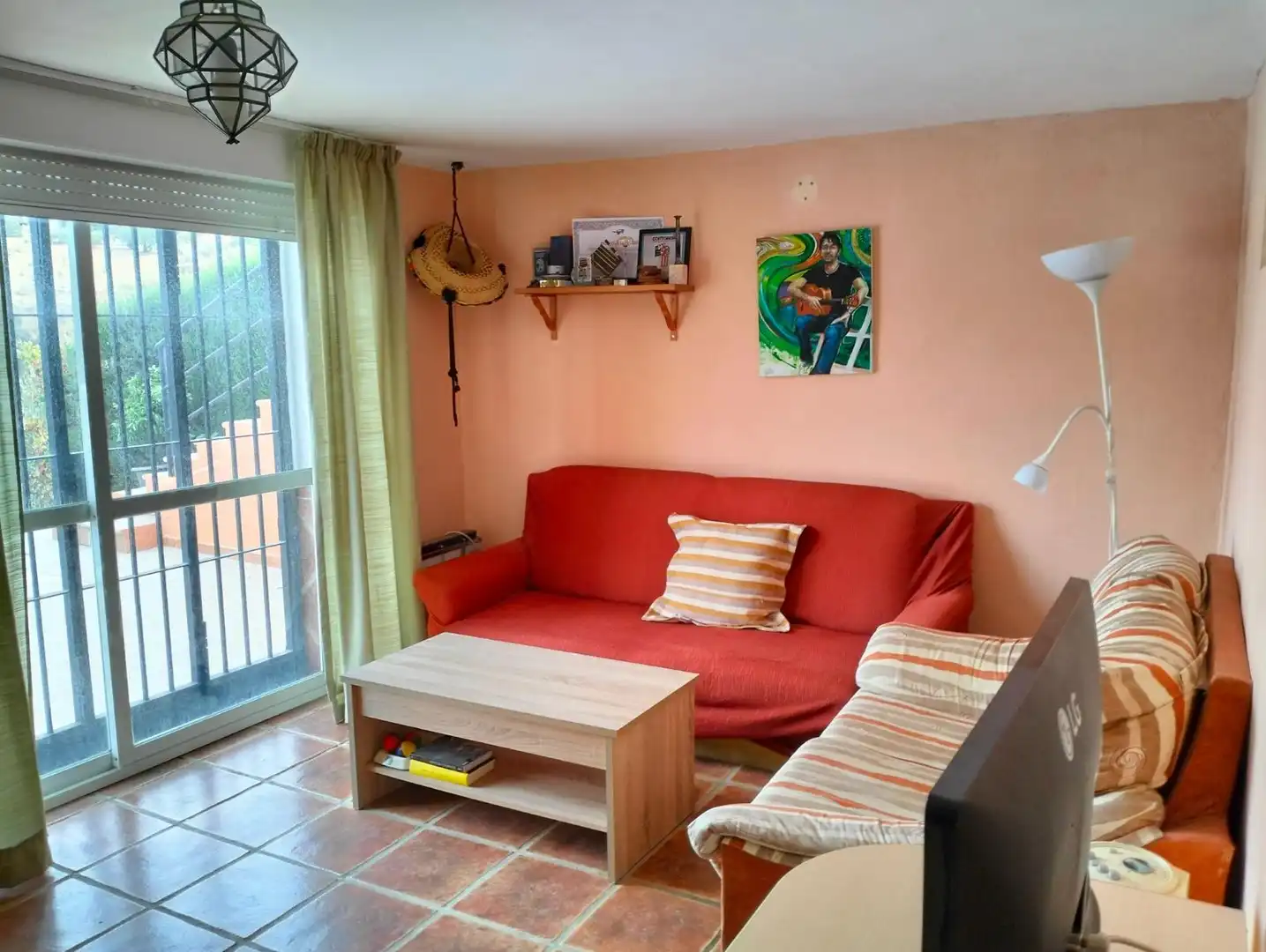 Sala d'estar de Finca rústica en venda en Cártama amb Calefacció, Jardí privat i Terrassa