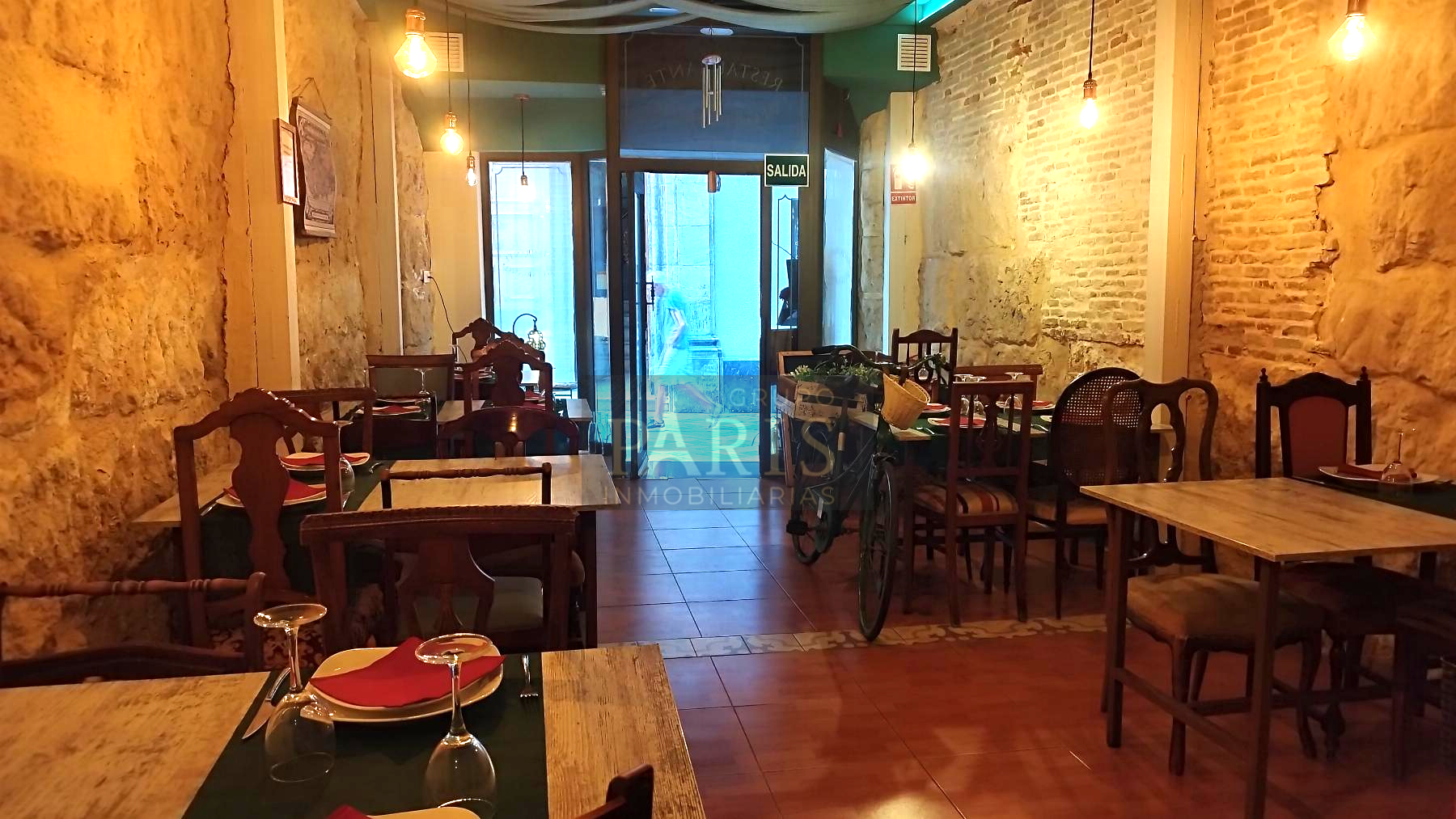 Local en traspaso en Casco Antiguo