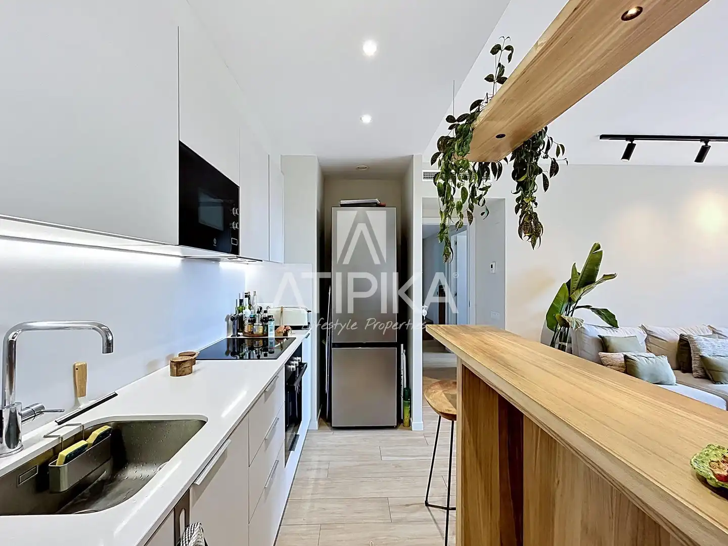 Kitchen of Flat for rent in Barcelona  with Air Conditioner, Parquet flooring and Terrace