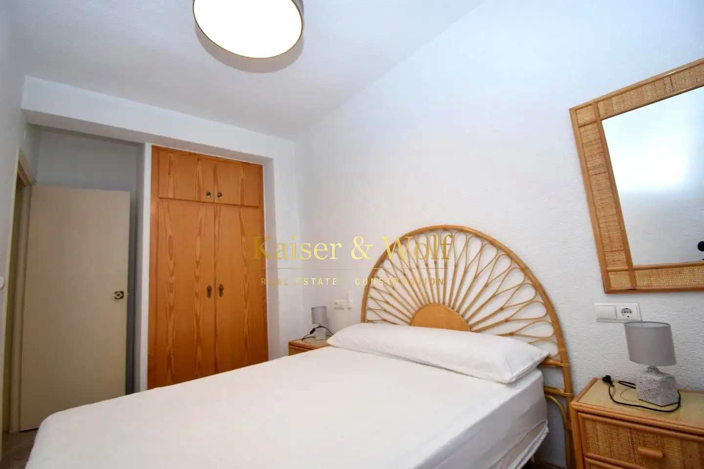 Habitación de Piso en venta en Santa Pola con Aire acondicionado y Amueblado