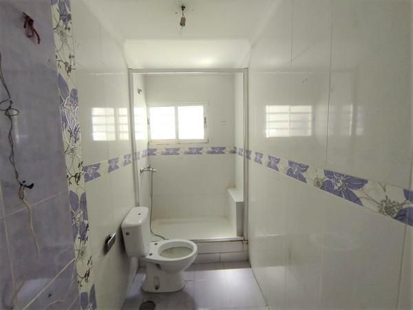 Bathroom of Flat for sale in  Sevilla Capital