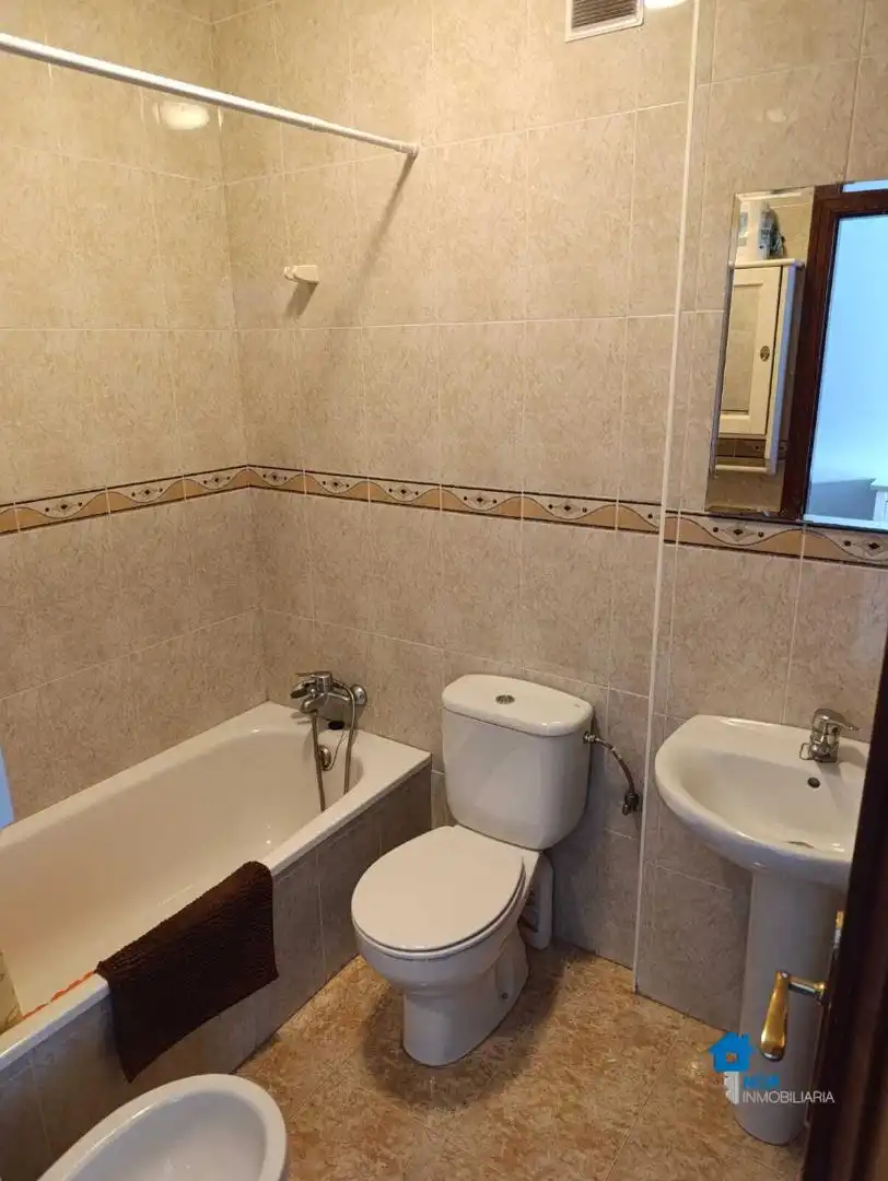 Bathroom of Flat for sale in Bárcena de Cicero  with Storage room, Swimming Pool and Furnished