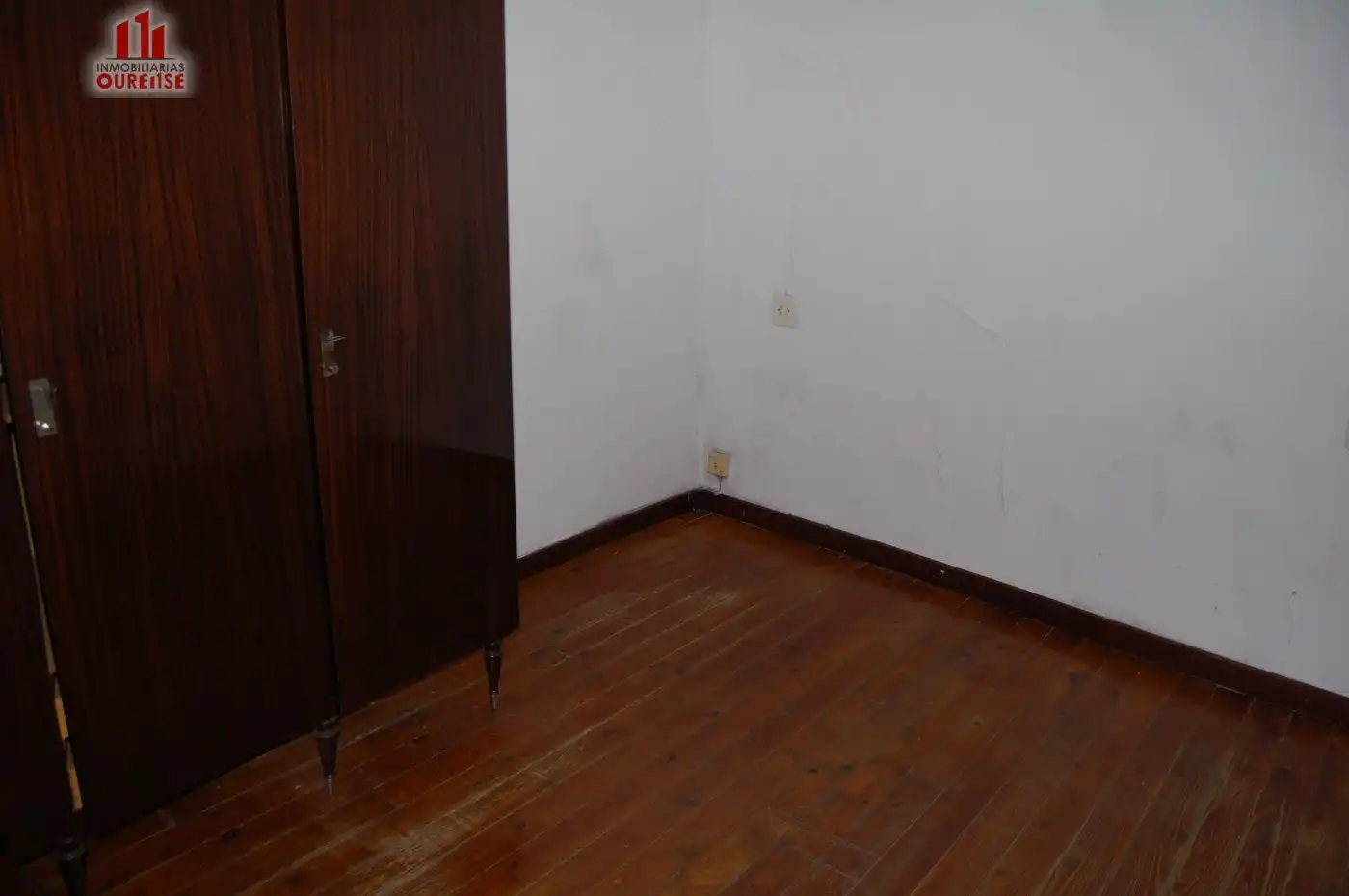 Bedroom of Houses for sale in San Cibrao das Viñas  with Balcony