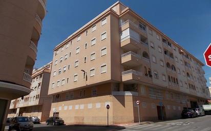 Vista exterior de Àtic en venda en Torrevieja amb Terrassa