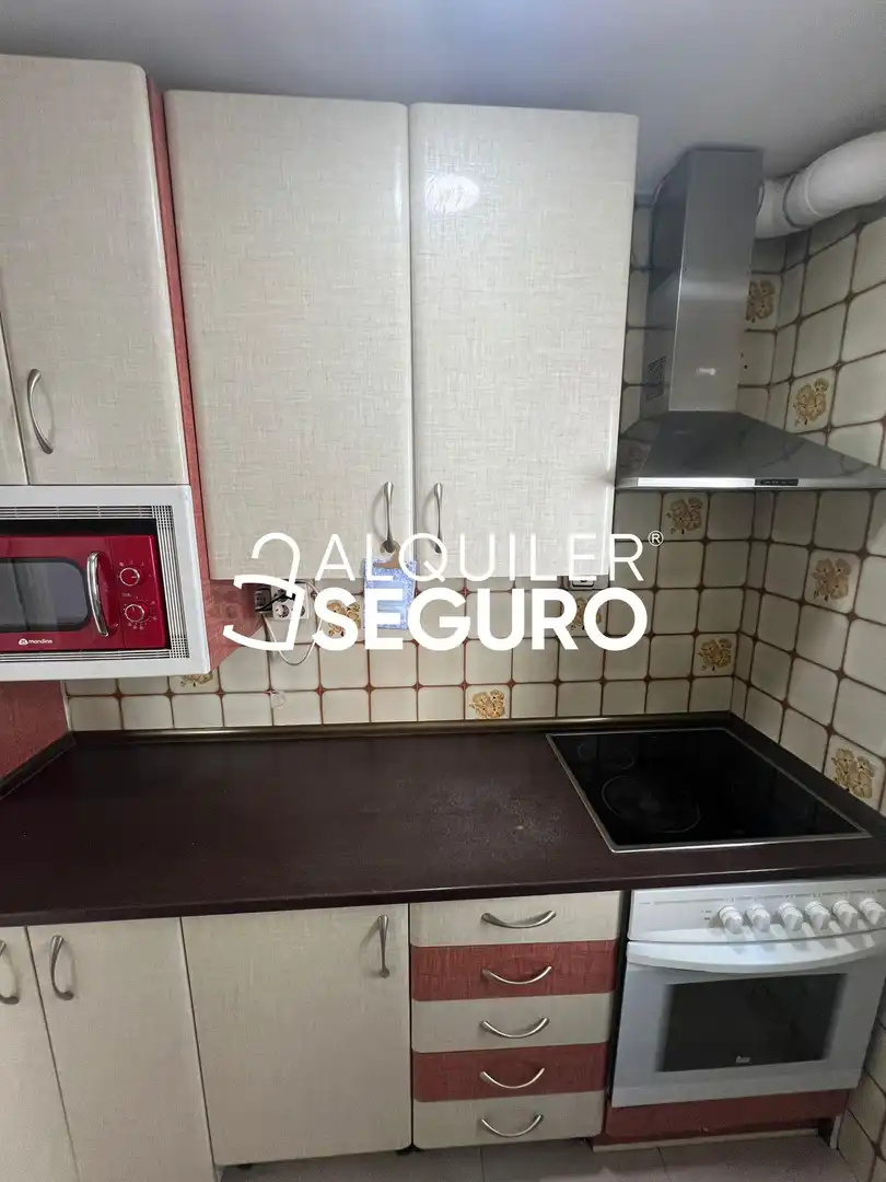Cocina de Piso de alquiler en Madrid con Aire acondicionado y Calefacción