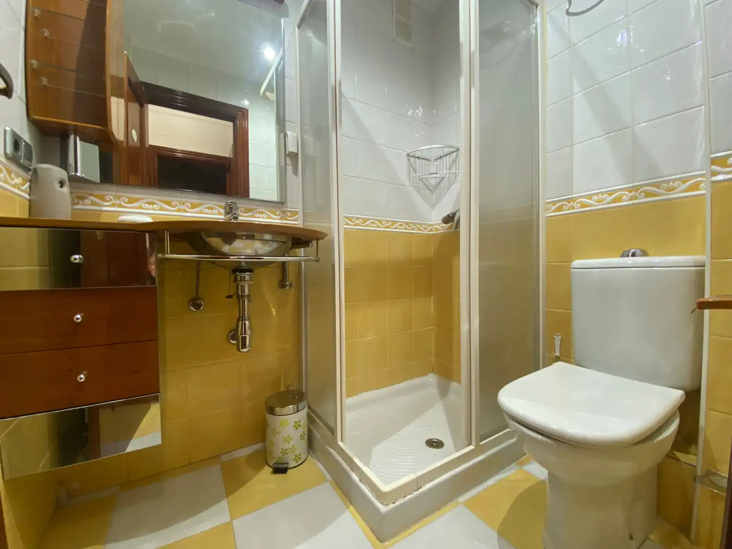 Baño de Piso de alquiler en Ciudad Real con Aire acondicionado, Calefacción y Parquet