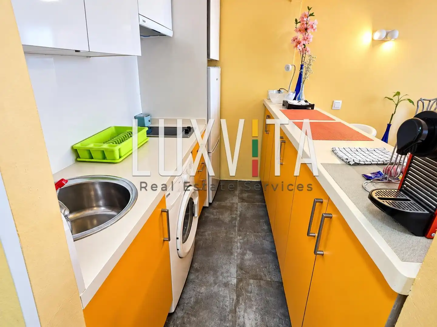Kitchen of Apartments for sale in Playa de las Américas