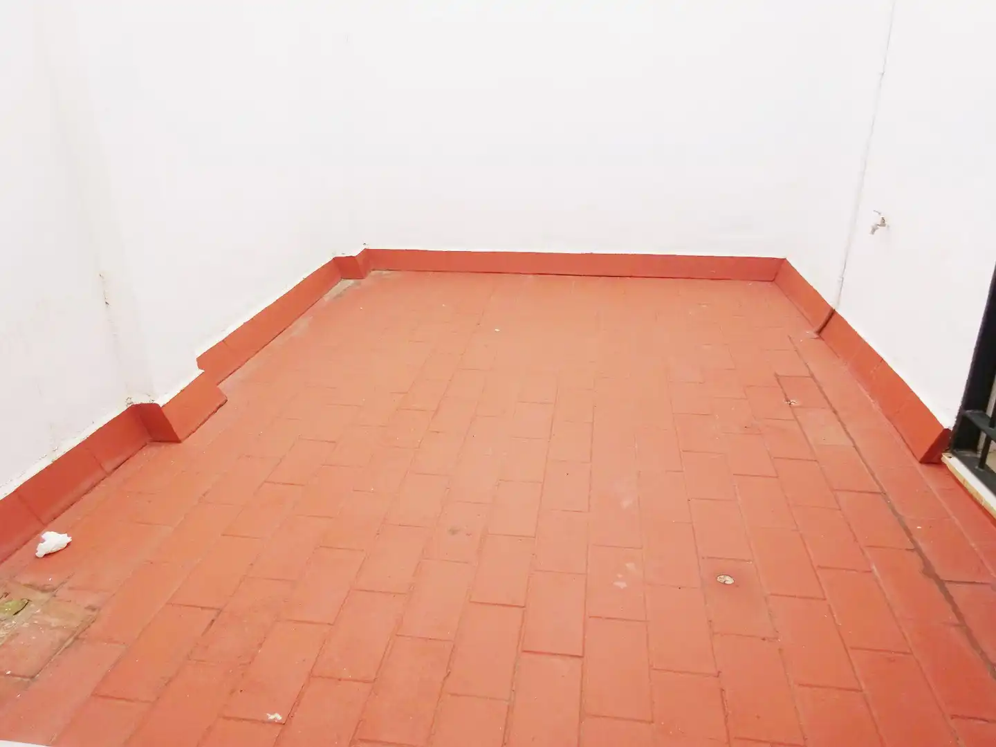 Commercial properties for sale in El Viso del Alcor  with Air Conditioner