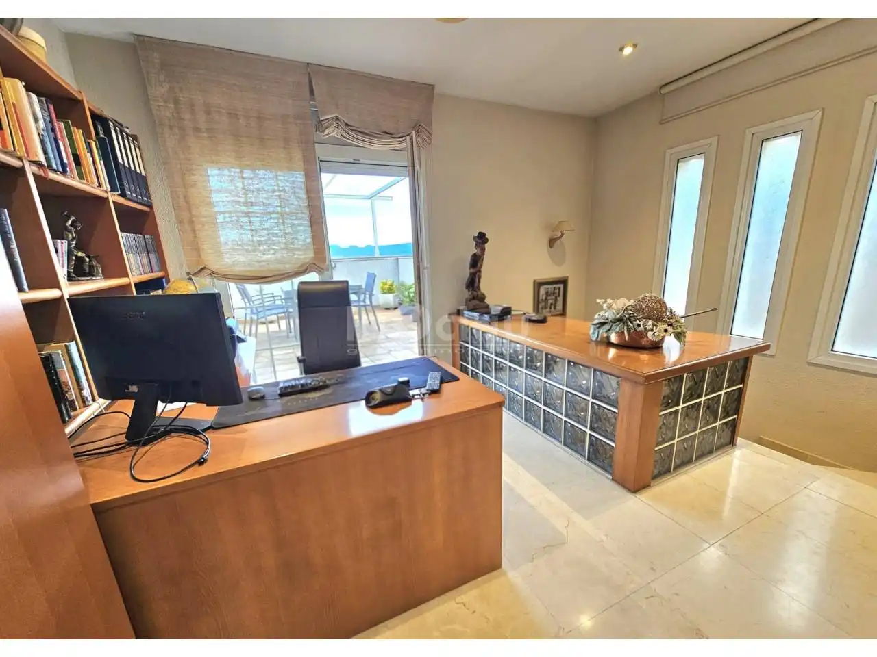 Casa adosada en venta en Vic con Calefacción y Terraza