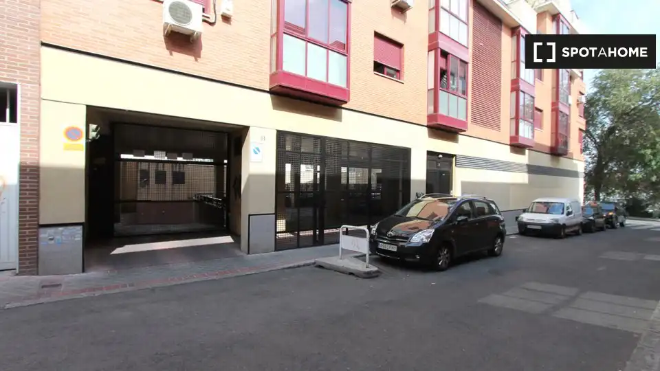 Flat for rent in Los Rosales