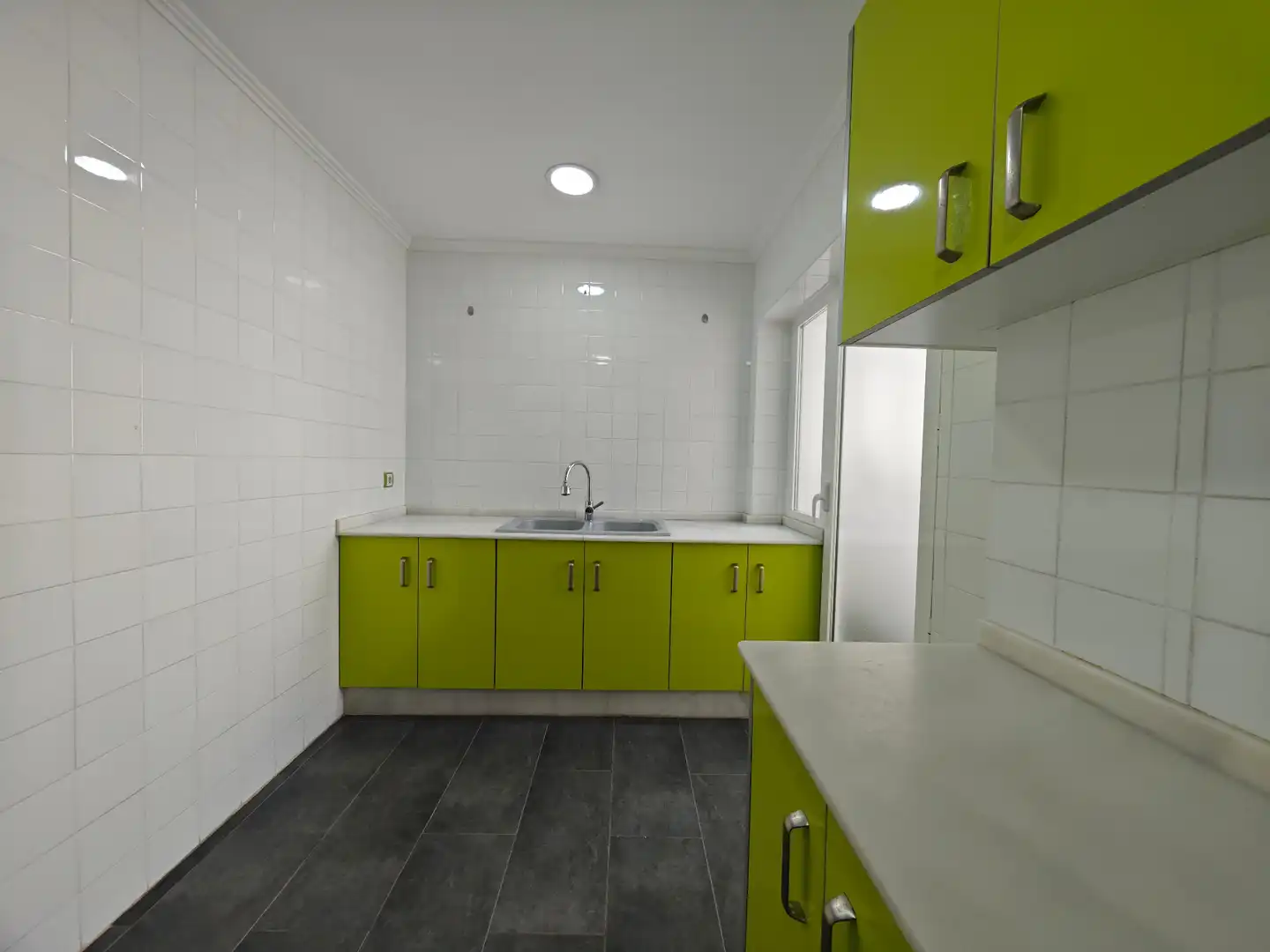 Cocina de Piso en venta en Manises con Aire acondicionado, Horno y Balcón