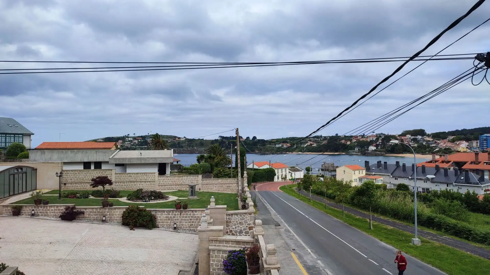 Vista exterior de Casa o chalet de alquiler en Oleiros con Jardín privado, Terraza y Amueblado