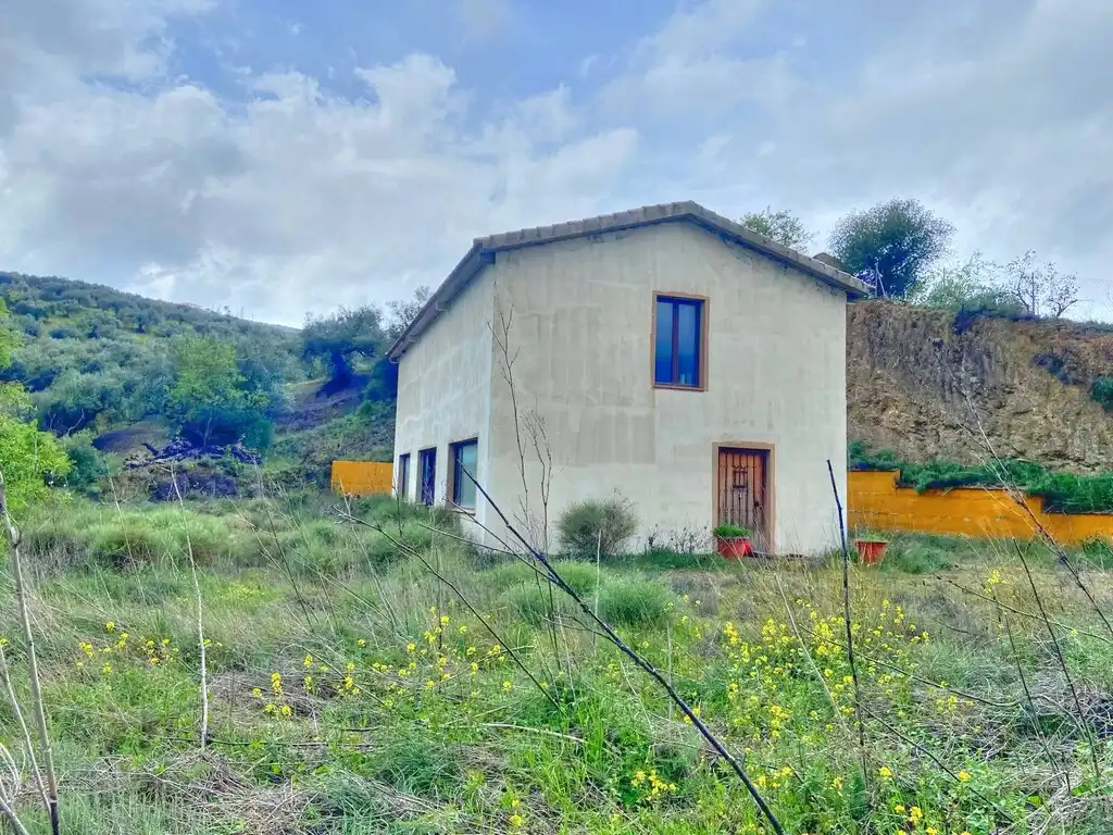 Casa rústica con jardín en venta en Colmenar, imagen 2